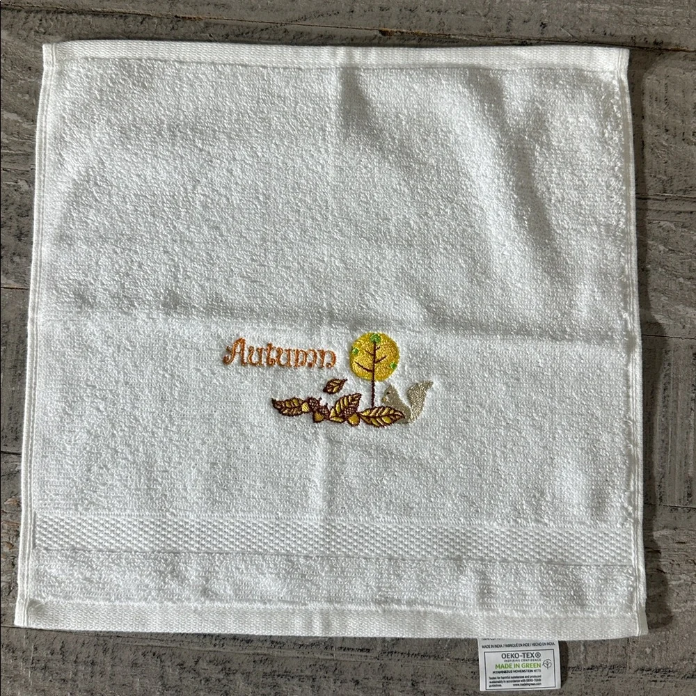 All Four Seasons Machine Home Embroidered Set of 4 Kitchen Bathroom Towels New